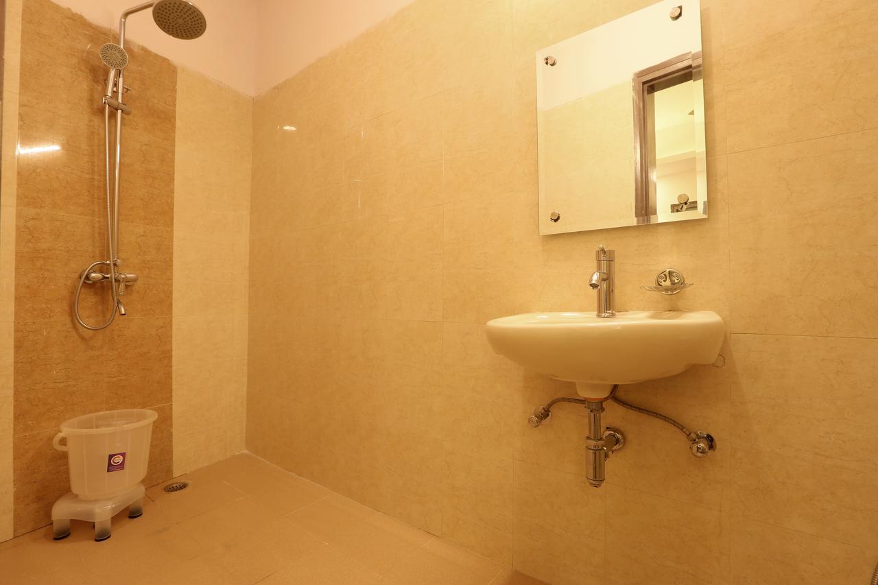 Plazzo Hotel Ню Делхи Екстериор снимка